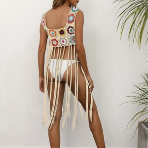 Cache-maillot de plage au crochet fait main avec motifs floraux et longues franges