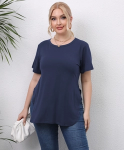 Detail of navy plus size short sleeve t-shirt with side slit and curved hemline