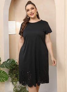 Abito T-Shirt Donna Taglie Forti Casual Nero Manica Corta Orlo Floreale Traforato Taglio Laser Girocollo Estivo Vestito Mini