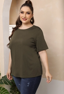 Plus size λαδί κοντομάνικο μπλουζάκι με ανοιχτή πλάτη και σχέδιο πεταλούδας
