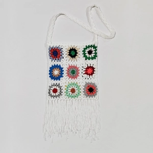 Handmade Crochet Granny Square Shoulder Bag For Women Vintage Ethnic Spliced Floral Crossbody Bag With Long Tassels Boho Style