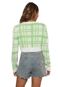 Cardigan court pour femme avec motif à carreaux verts et manches longues vue de dos