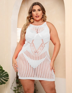 Robe de plage blanche au crochet avec motifs géométriques ajourés pour vacances d'été
