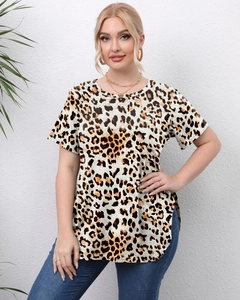 Detail of plus size leopard print short sleeve top with side slit and crew neck