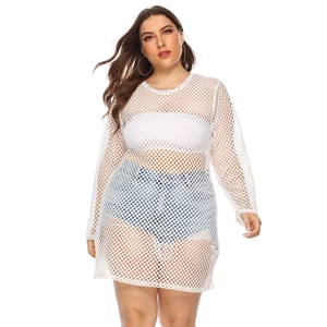 Robe de plage grande taille en résille blanche crochetée avec texture ajourée