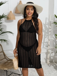 Robe de plage noire au crochet pour femme avec dos nu et motifs géométriques ajourés