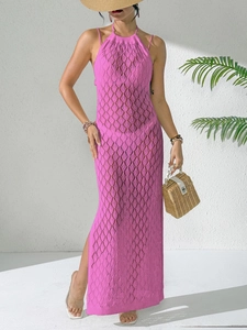 Robe longue en crochet rose fuchsia avec dos nu et fente latérale pour vacances à la plage