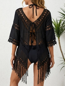 Détails du haut de plage noir au crochet avec franges et laçage au dos ajouré élégant