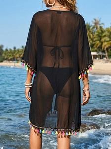 Copricostume nero in mesh con nappe colorate e vestibilità ampia per le vacanze estive