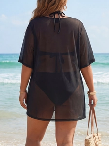 Vue arrière d'un cache-maillot en maille noire avec nœud papillon au cou et manches