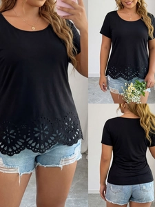 T-Shirt Femme Grande Taille Col Rond Découpe Laser Bordure Florale Ajourée Manches Courtes Haut Décontracté
