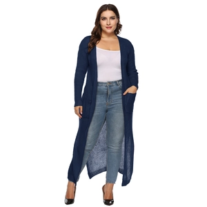 Cardigan lungo blu scuro in maglia con maniche lunghe e tasche laterali per donna elegante