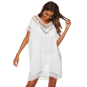 Cache-maillot de plage blanc ample avec col en V, maille crochetée et franges