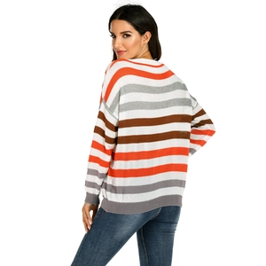 Pull en maille rayée pour femme coupe ample et décontractée tons orange et marron