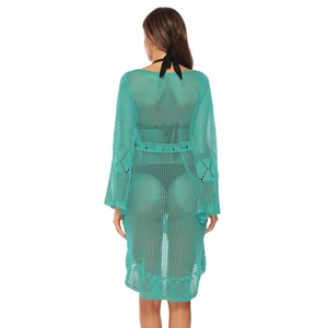Cache-maillot de plage au crochet turquoise avec manches cloche et dos à cordon