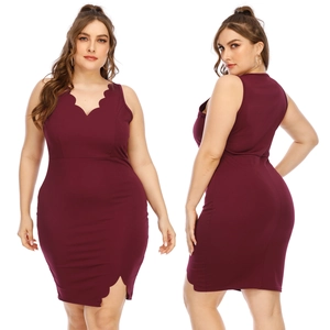 Women Plus Size Bodycon Dress Scalloped V-Neck Sleeveless Solid Color Slim Fit Midi Dress With Slit Hem For Summer Party