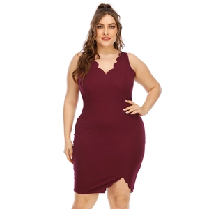 Detailed view of wave-edge V-neckline and bodycon fit on a burgundy sleeveless dress