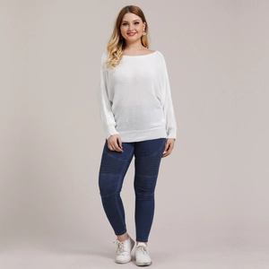 Women solid color round neck loose knit top with batwing sleeves and casual style