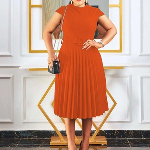 Robe Midi Plissée à Manches Courtes Élégante pour Femmes Avec Ceinture Couleur Unie Col Rond Taille Haute Bureau Polyester