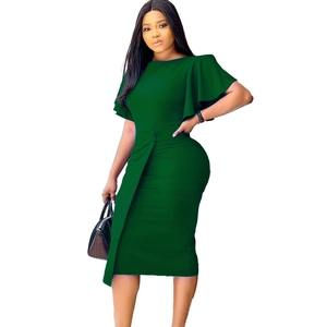 Robe crayon vert foncé élégante avec manches à volants et ourlet asymétrique pour le bureau