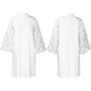 Weißes Minikleid mit transparenten Puffärmeln und Punkten, Vorder- und Rückansicht