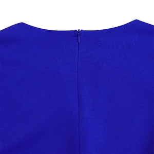 Detail of the high-quality invisible zipper on the royal blue dress back neckline