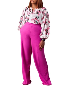 Ensemble chemisier à fleurs à manches longues et pantalon large à taille haute rose