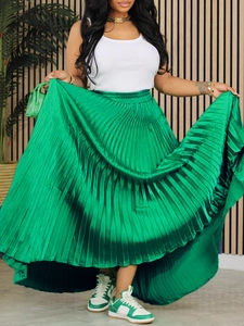 Jupe longue plissée vert vif à taille haute et coupe évasée en ligne A pour femme