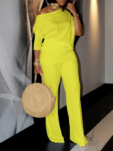 Damen-Set in Neongelb mit One-Shoulder-Oberteil und weit geschnittener Hose für den Sommer