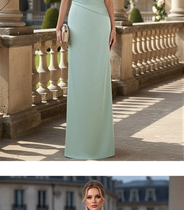 Détails de la robe en satin vert sauge avec drapé élégant et épaule asymétrique