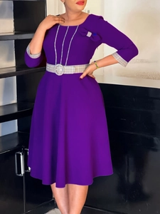 Elegant purple mid-length dress with round neck, plaid belt and silver chain details