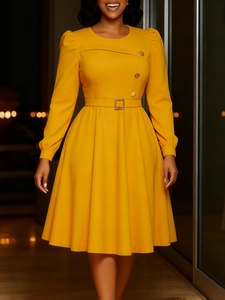 Elegante abito da festa giallo acceso a linea A con maniche lunghe e bottoni dorati