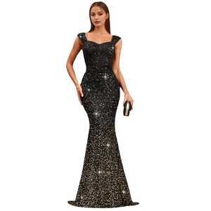Robe de soirée sirène élégante à paillettes noires avec encolure carrée brillante