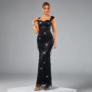 Robe de soirée sirène élégante à paillettes noires avec col en V et ourlet à franges