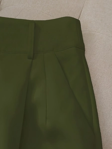 Women high waist casual slim dress trousers in olive green with pleated detail