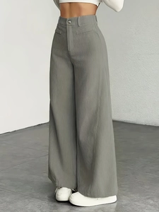 Pantalon large taille haute pour femme en vert sauge avec texture plissée verticale