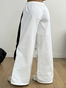 Damen Weite Hose mit hoher Taille und Seitenstreifen in Weiß und Schwarz für Sport und Freizeit