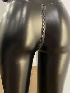 Leggings en Cuir PU Brillant pour Femmes Grandes Tailles Taille Haute Remonte-fesses Fermeture Éclair Arrière Pantalon de Club Sexy Serré Noir