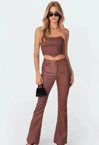 Braunes Kunstleder-Set mit Korsett-Top und Schlaghose mit hoher Taille für Damen