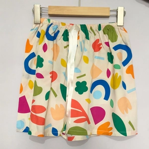 Damen Baumwoll-Shorts mit bunten Blumenmustern und elastischem Kordelzug am Bund
