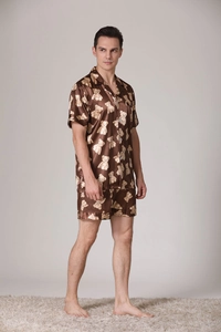 Pyjama en soie pour homme avec chemisette et short marron à motifs d'oursons mignons