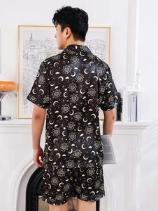 Ensemble pyjama homme en satin imprimé céleste avec short et haut à manches courtes
