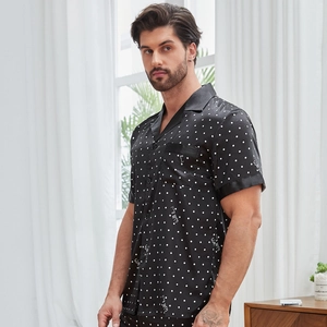 Ensemble de Pyjama en Satin pour Hommes Chemise à Manches Courtes et Short Tenue de Détente Grande Taille Européenne Ensemble de Nuit Imprimé