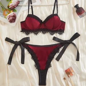Set Lingerie da Donna Sexy in Velluto con Patchwork di Pizzo e Reggiseno con Ferretto Rosso Vino Stile Francese con Fiocco