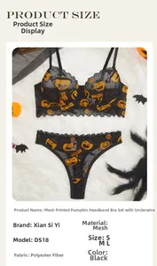 Détails de broderie de citrouille sur l'ensemble soutien-gorge à armatures et culotte
