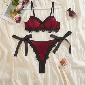 Lingerie Sexy Bordeaux Velluto Pizzo Patchwork Con Reggiseno Ferretto E Perizoma Fiocco Laterale Abbigliamento Donna San Valentino