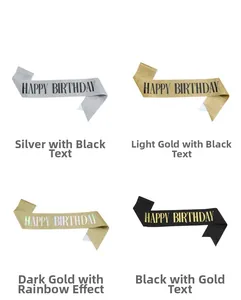 Dettagli di quattro fasce glitterate con scritte metalliche Happy Birthday