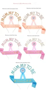 Detailsicht der Mummy to Be Schärpe, Diadem und Daddy to Be Anstecker in fünf Farben