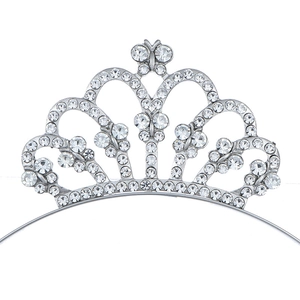 Couronne de princesse en alliage argenté avec strass brillants et motif de papillon