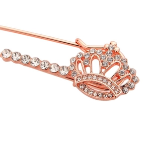 Élégante broche couronne en or rose avec strass pour pulls et accessoires de mode